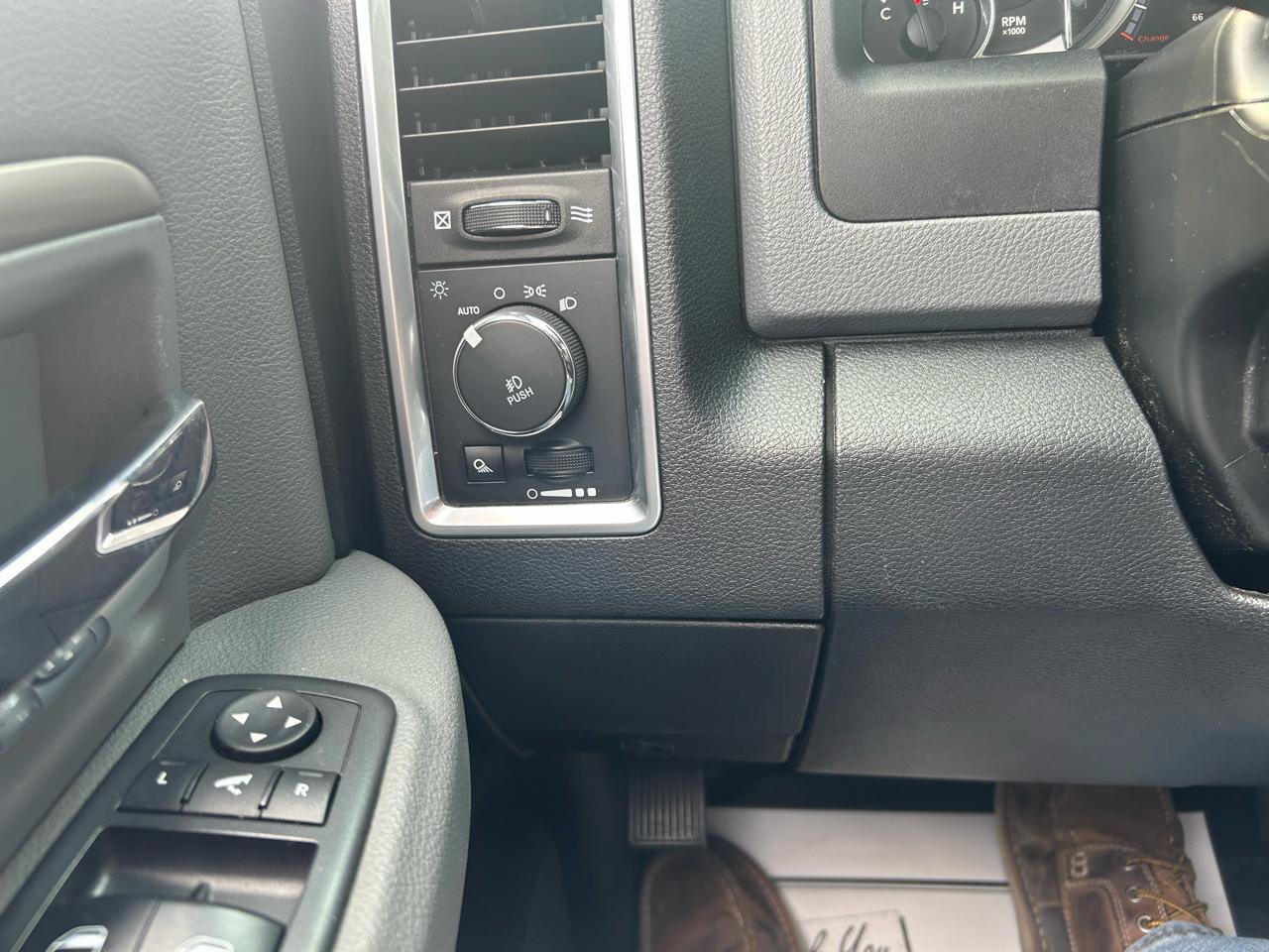 Used 2018 RAM 1500 Big Horn AWD/4WD image 27