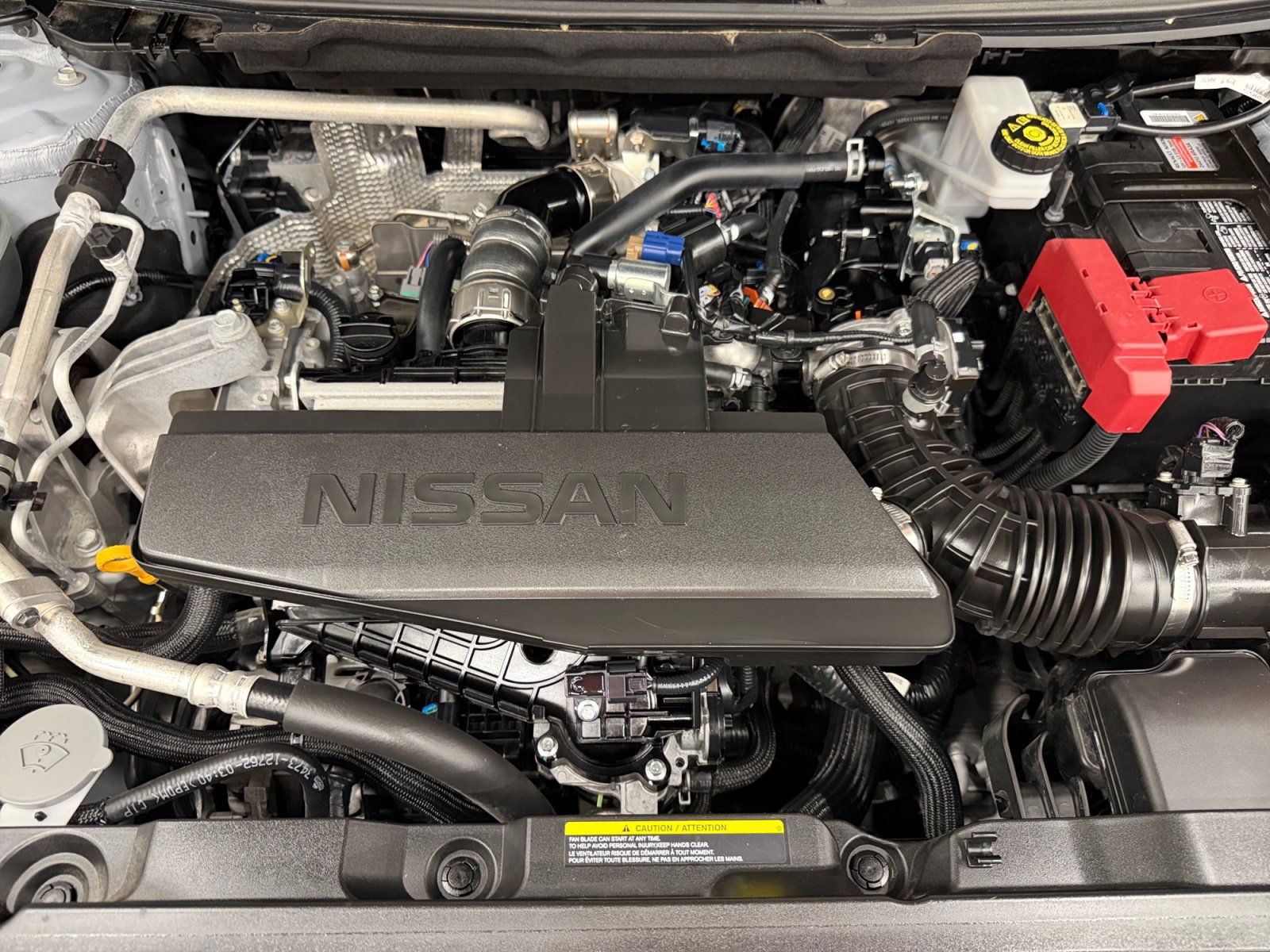 Used 2024 Nissan Rogue S FWD image 28