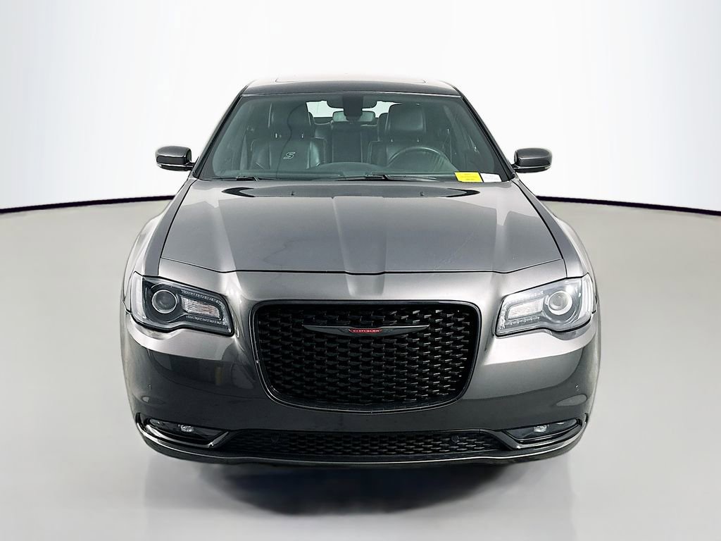 Used 2023 Chrysler 300 S RWD image 2