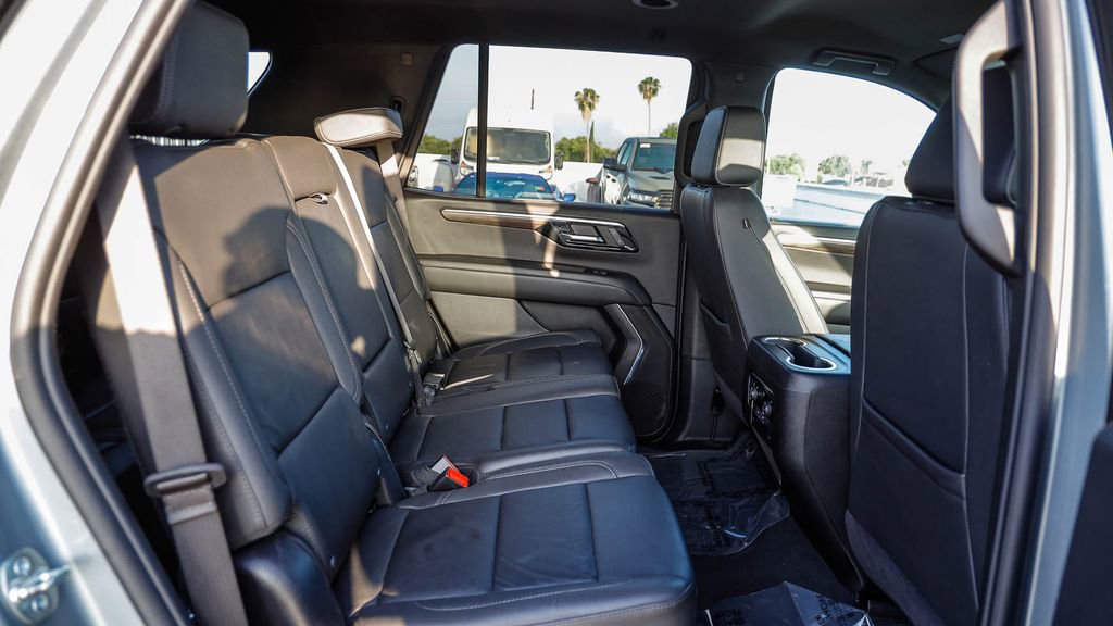 Used 2025 Chevrolet Tahoe Z71 AWD/4WD image 18