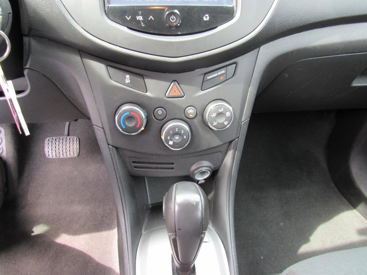 Used 2015 Chevrolet Trax LS FWD image 20