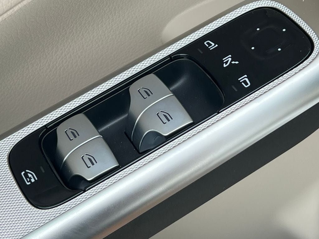 New 2027 Mercedes-Benz GLC 300 4MATIC image 16