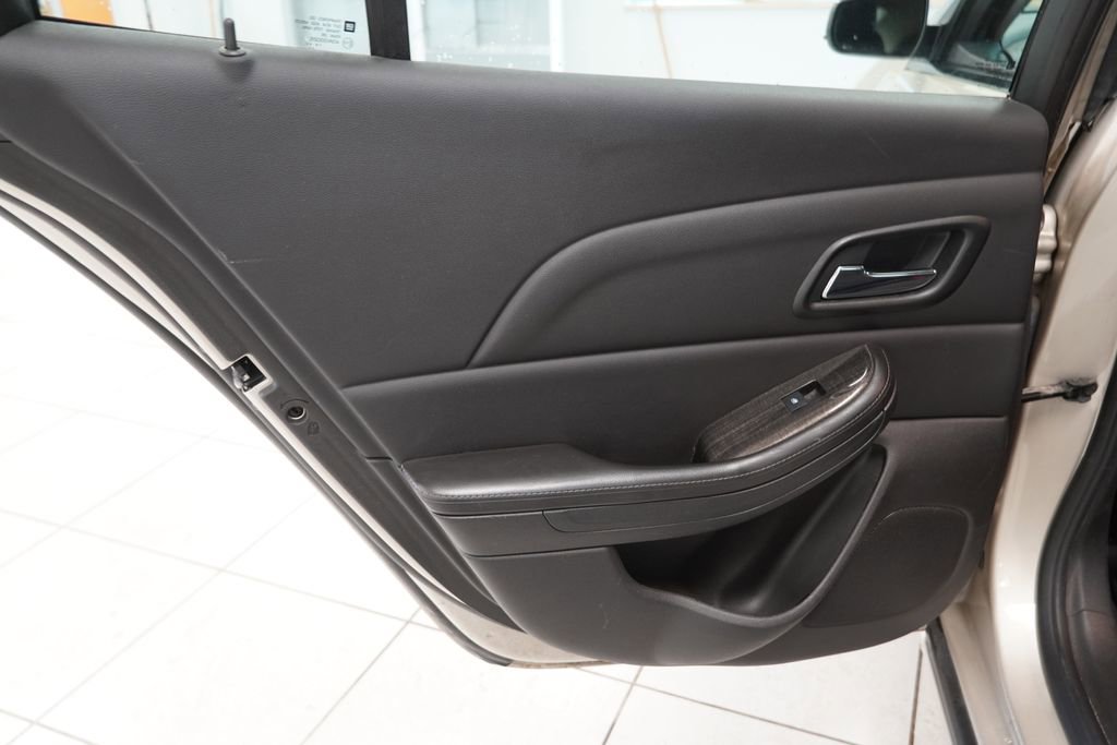 Used 2015 Chevrolet Malibu LT w/ Power Convenience Package FWD image 24