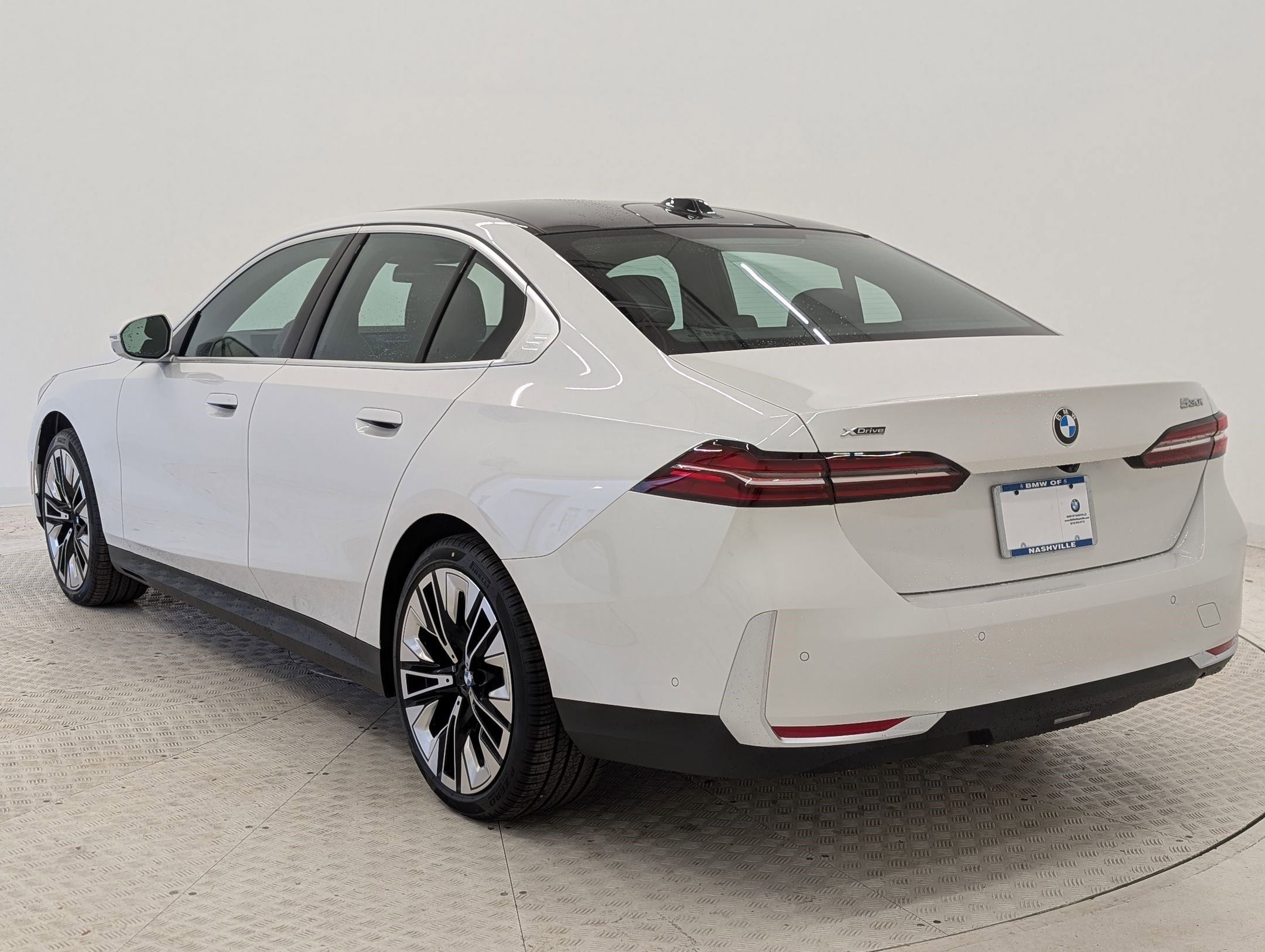 New 2026 BMW 530i xDrive image 3