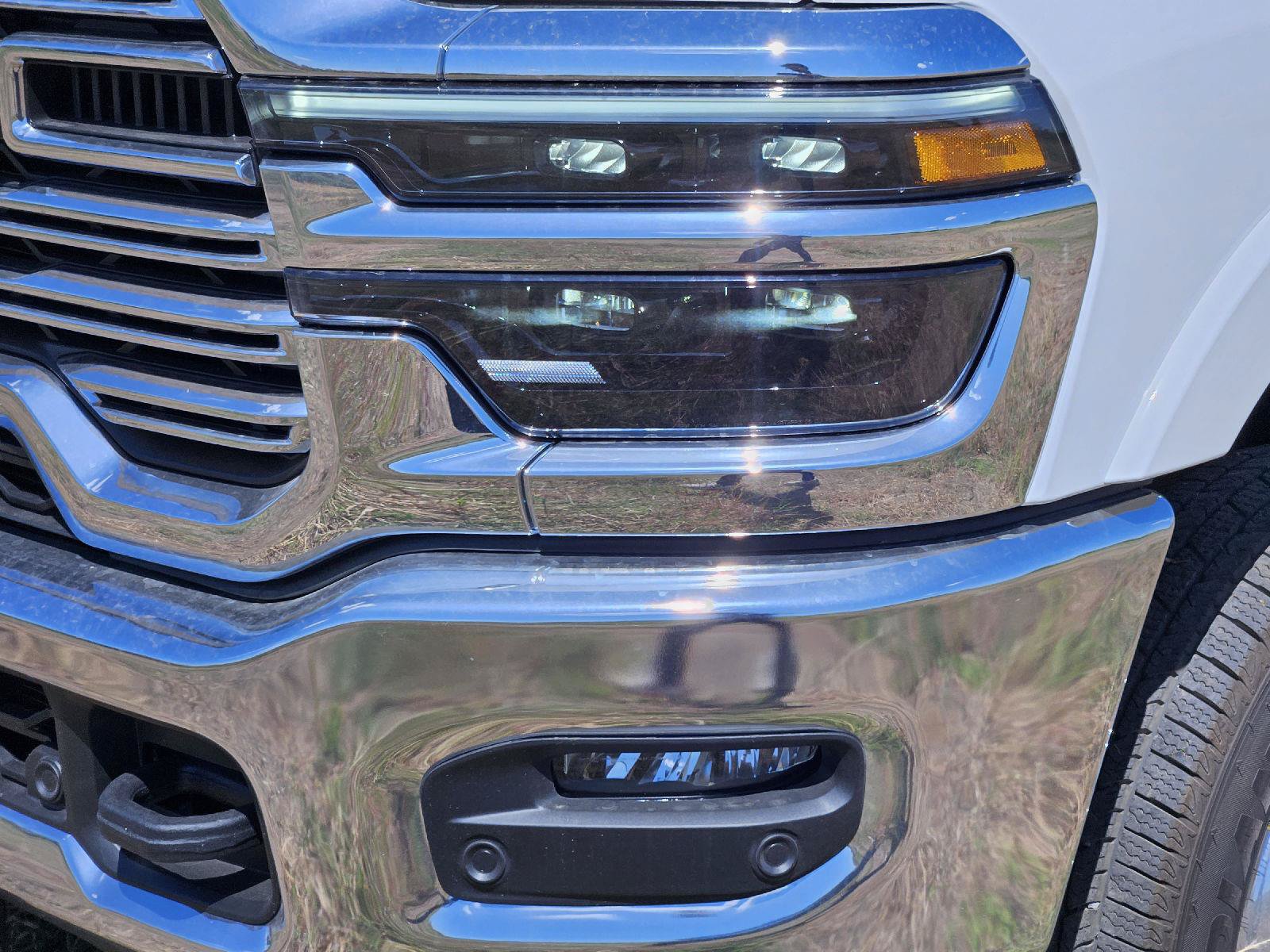 New 2027 RAM 3500 Laramie AWD/4WD image 6