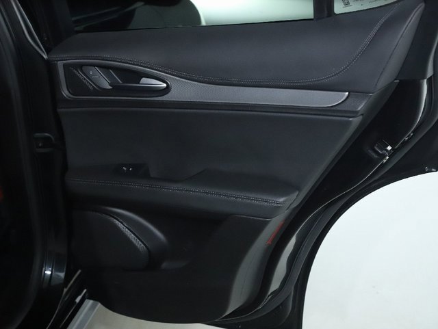Used 2024 Alfa Romeo Stelvio Veloce image 33