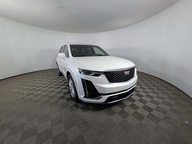 Certified 2025 Cadillac XT6 Luxury image 33