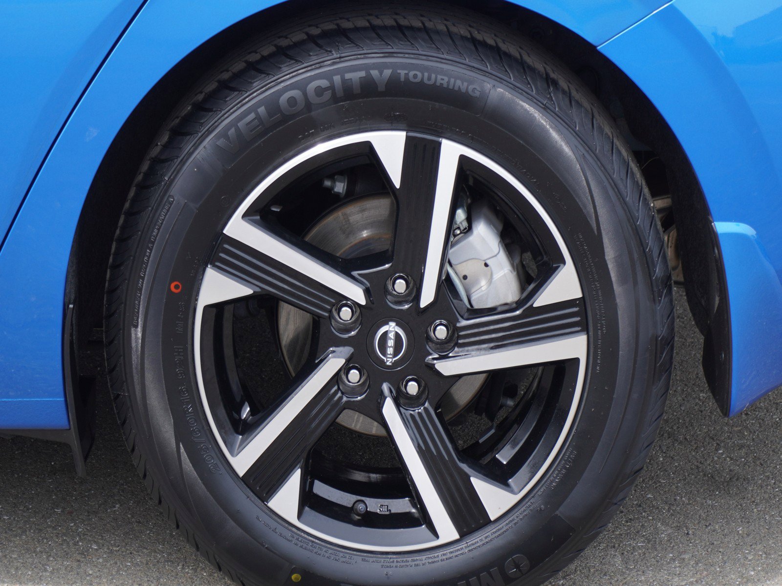 Used 2024 Nissan Sentra SV w/ Trunk Package image 7