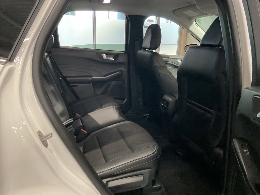 New 2026 Ford Escape SE image 17