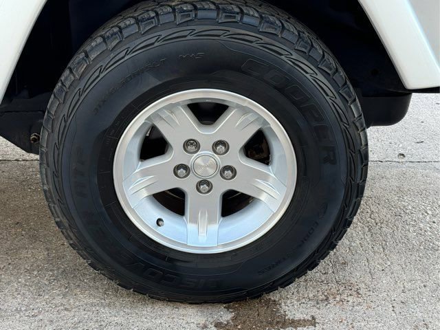 Used 2005 Jeep Wrangler Unlimited image 12
