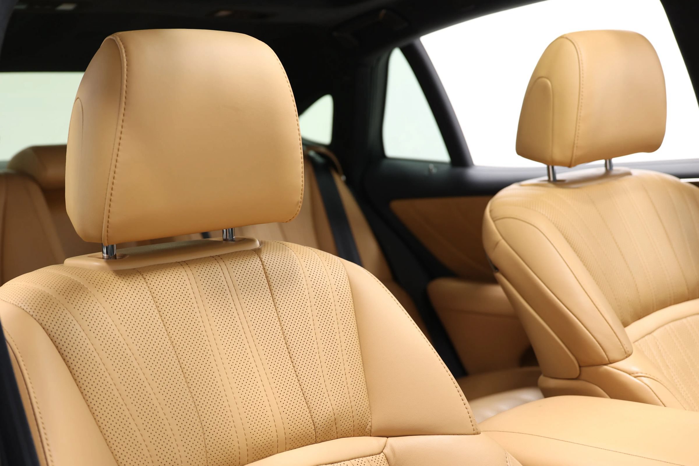 Used 2024 Lexus LS 500 w/ Interior Upgrade Package RWD image 98