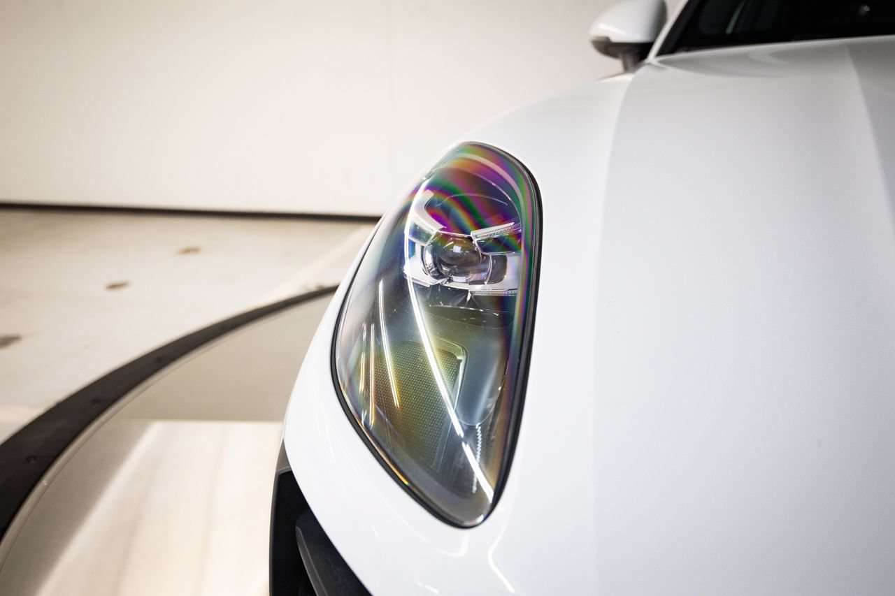 Certified 2020 Porsche Macan S AWD/4WD image 13