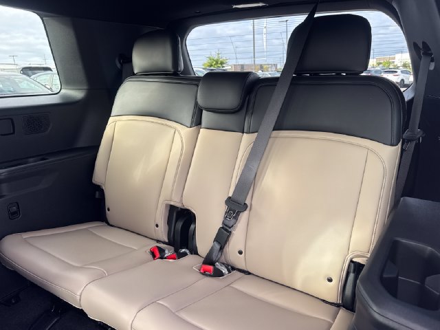 Certified 2027 Kia Telluride EX w/ Towing Package FWD image 16