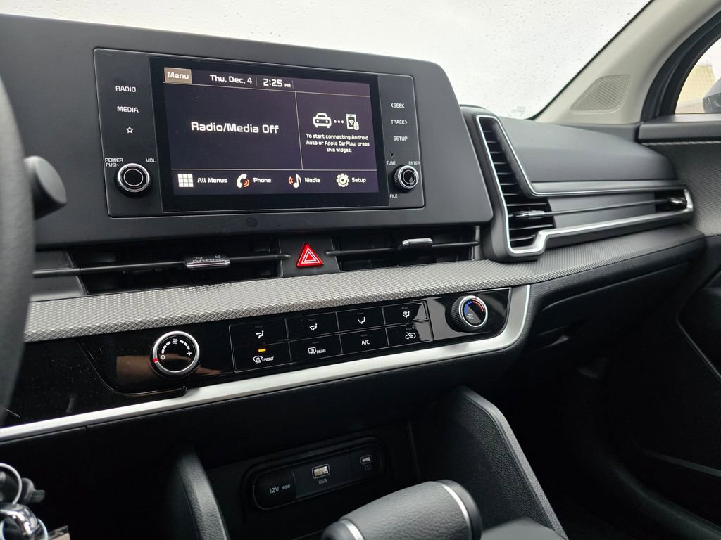Certified 2024 Kia Sportage LX image 32