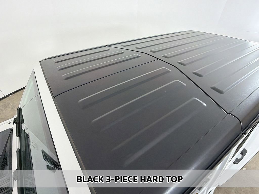 Used 2022 Jeep Wrangler Unlimited Rubicon w/ Cold Weather Group image 4