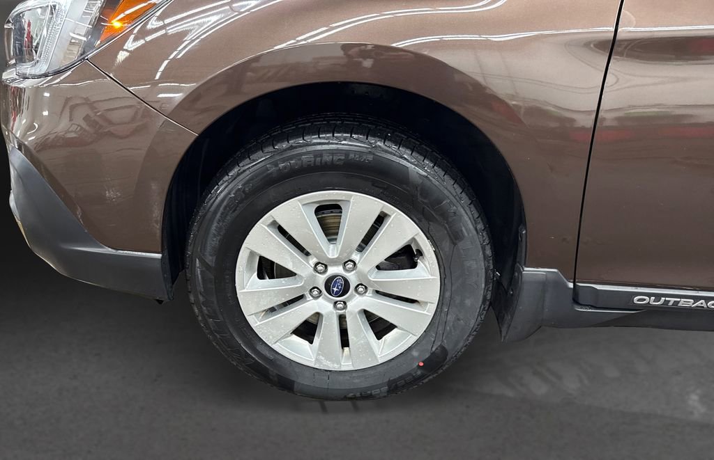 Used 2019 Subaru Outback 2.5i Premium image 12