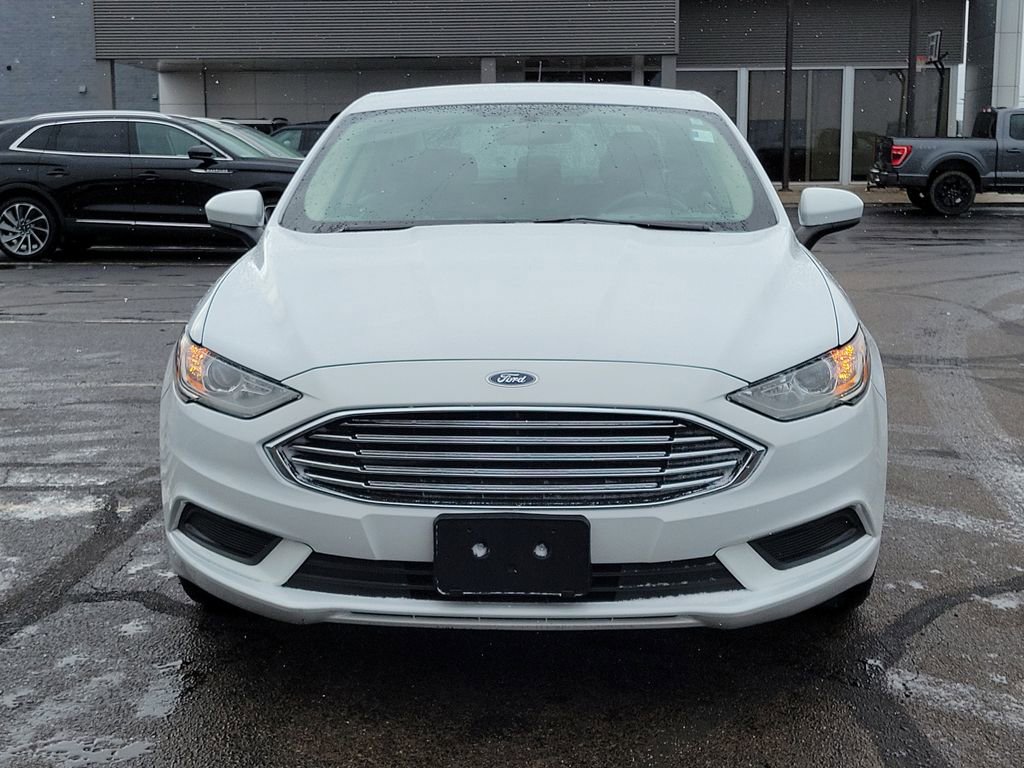 Certified 2018 Ford Fusion SE w/ Fusion SE Technology Package video 2