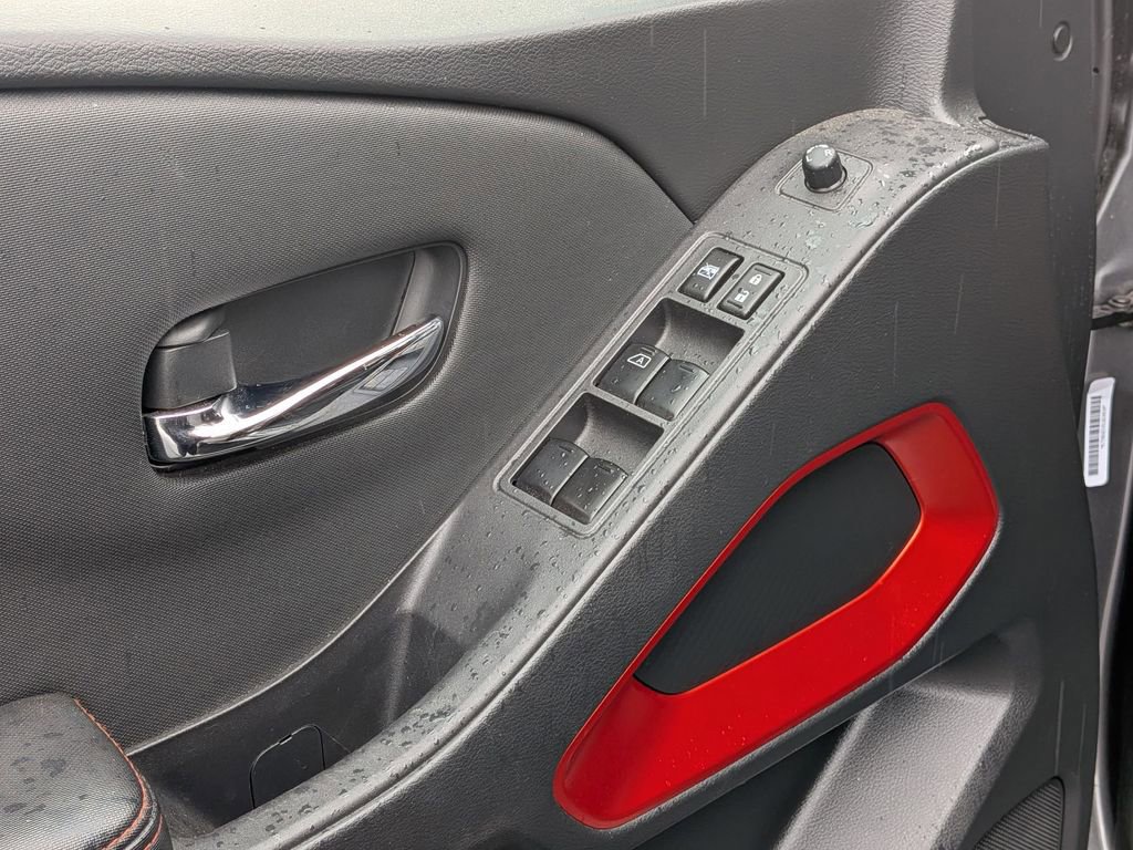 Used 2024 Nissan Frontier PRO-4X image 13