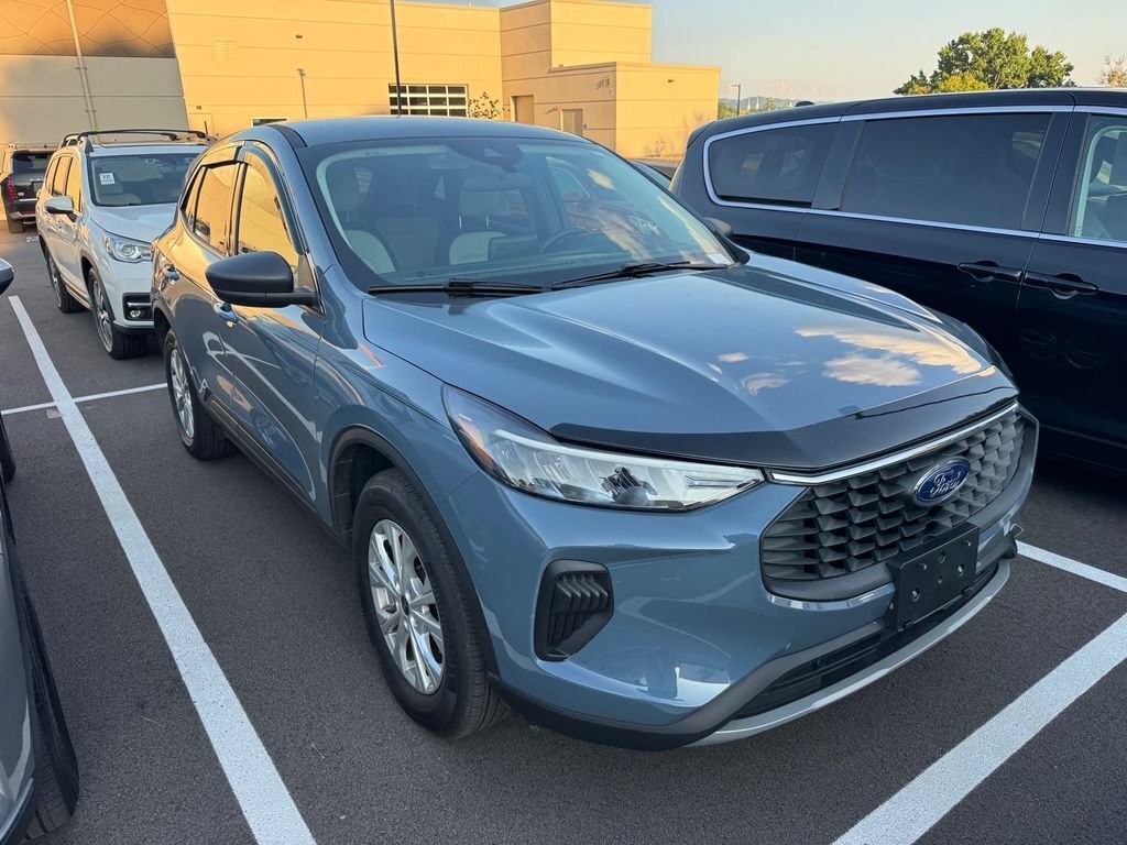 Used 2024 Ford Escape Active AWD/4WD image 8