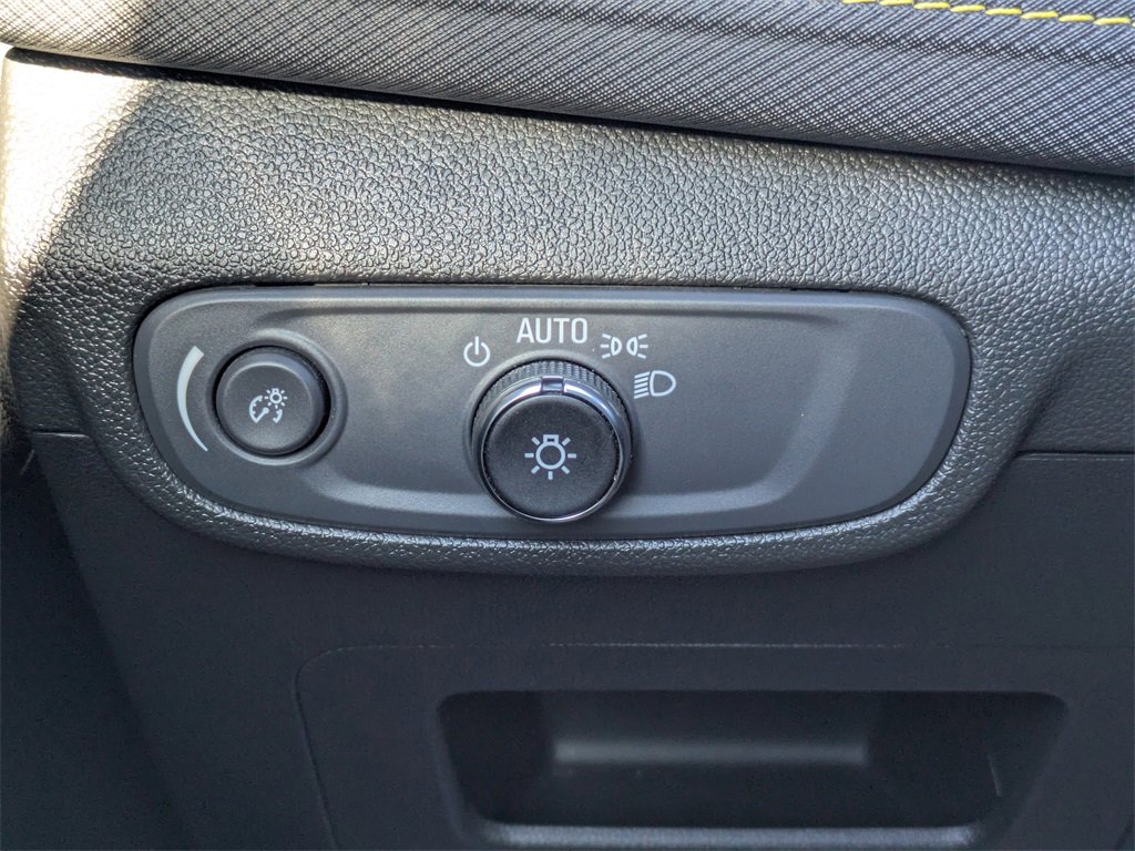 Used 2025 Chevrolet TrailBlazer ACTIV w/ Convenience Package image 26