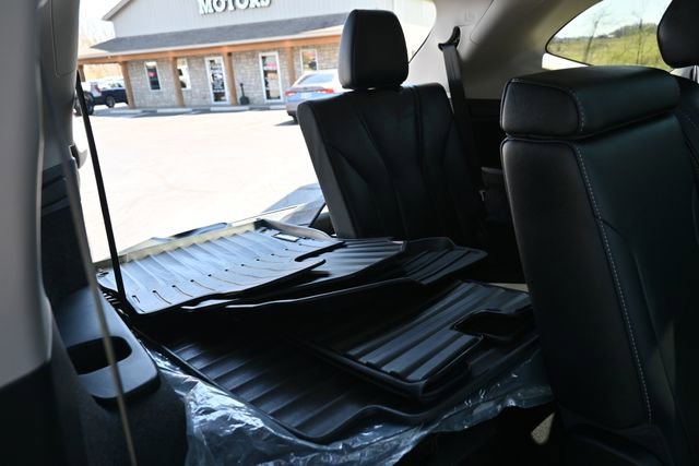 Used 2023 Acura MDX SH-AWD w/ Technology Package image 22