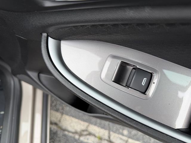 Used 2024 Chevrolet Malibu LT image 32