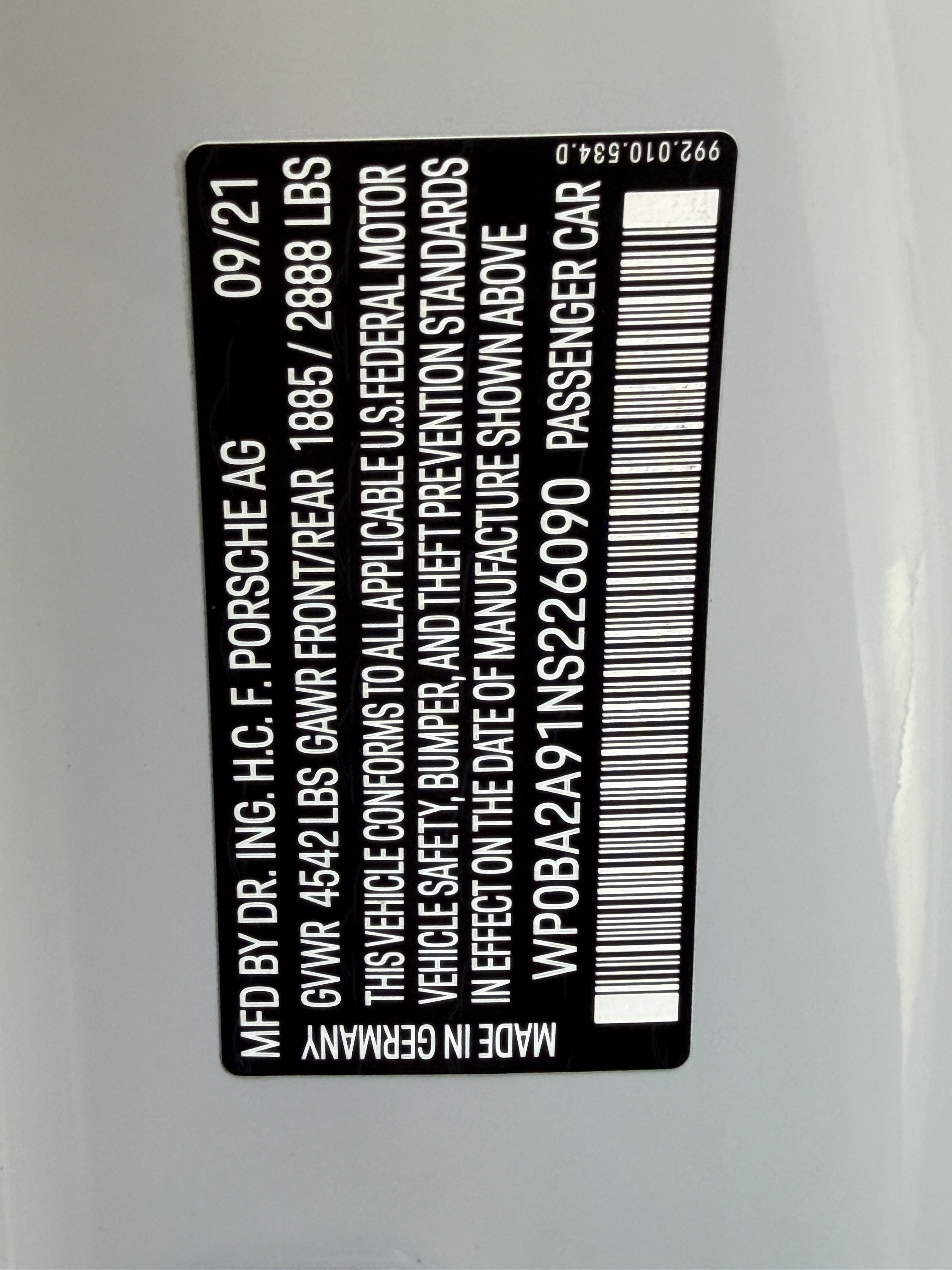 Certified 2022 Porsche 911 Targa 4 AWD/4WD image 38