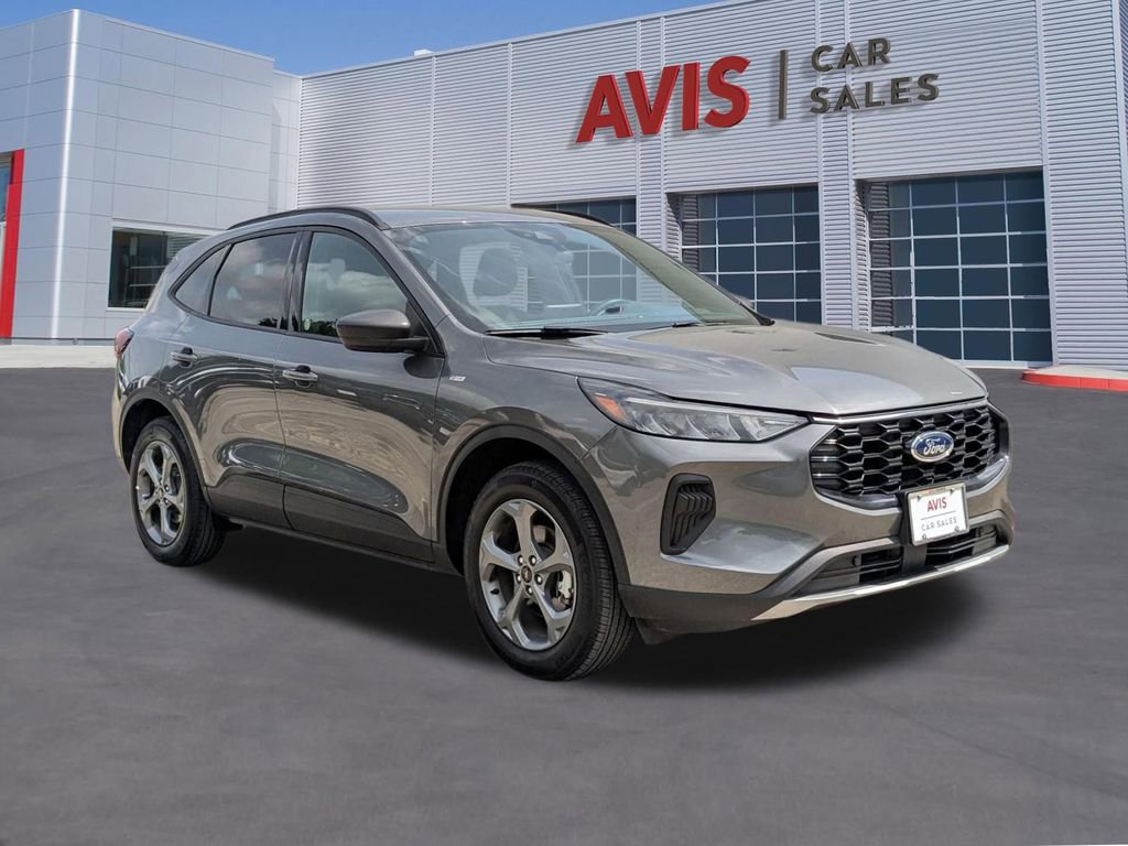 Used 2025 Ford Escape ST-Line AWD/4WD image 3