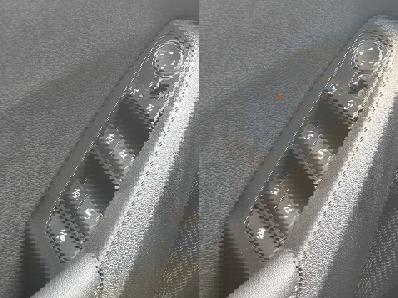 New 2026 Kia Seltos SX w/ SX Sunroof Package image 22