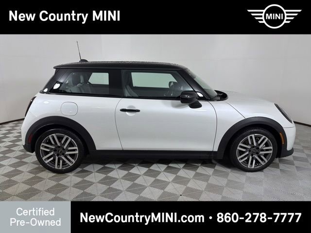 Certified 2025 MINI Cooper 2-Door Hardtop image 8