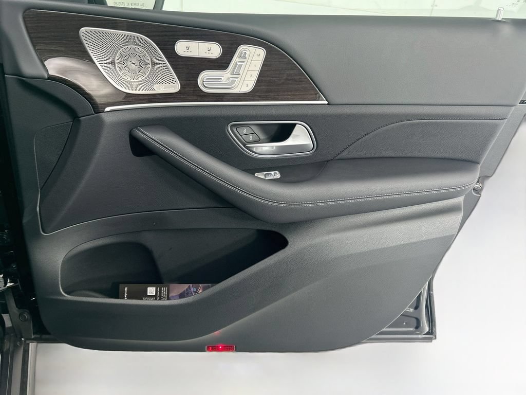 New 2026 Mercedes-Benz GLS 450 4MATIC image 24