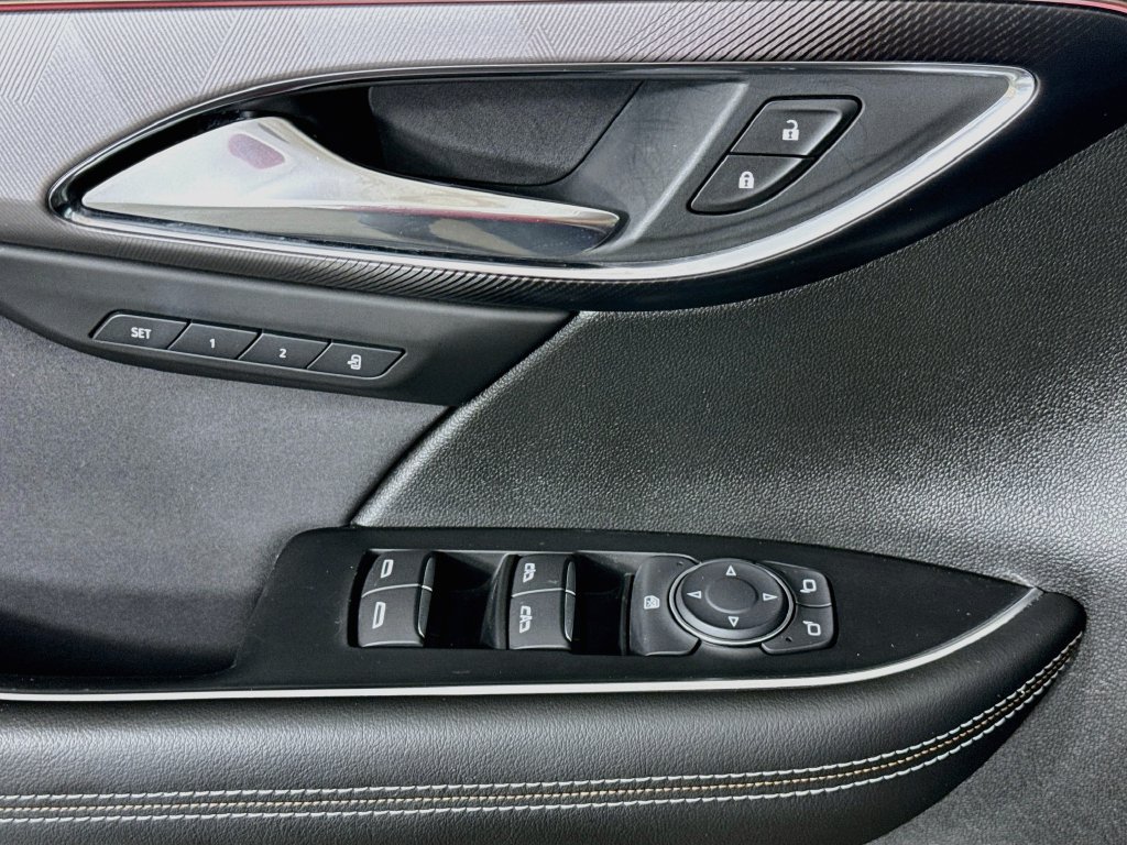 Used 2025 Buick Envision Sport Touring AWD/4WD image 20