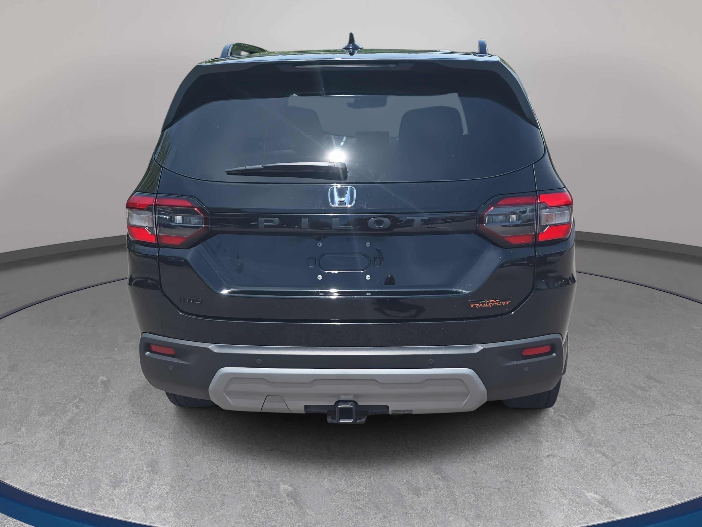 Used 2024 Honda Pilot TrailSport image 6