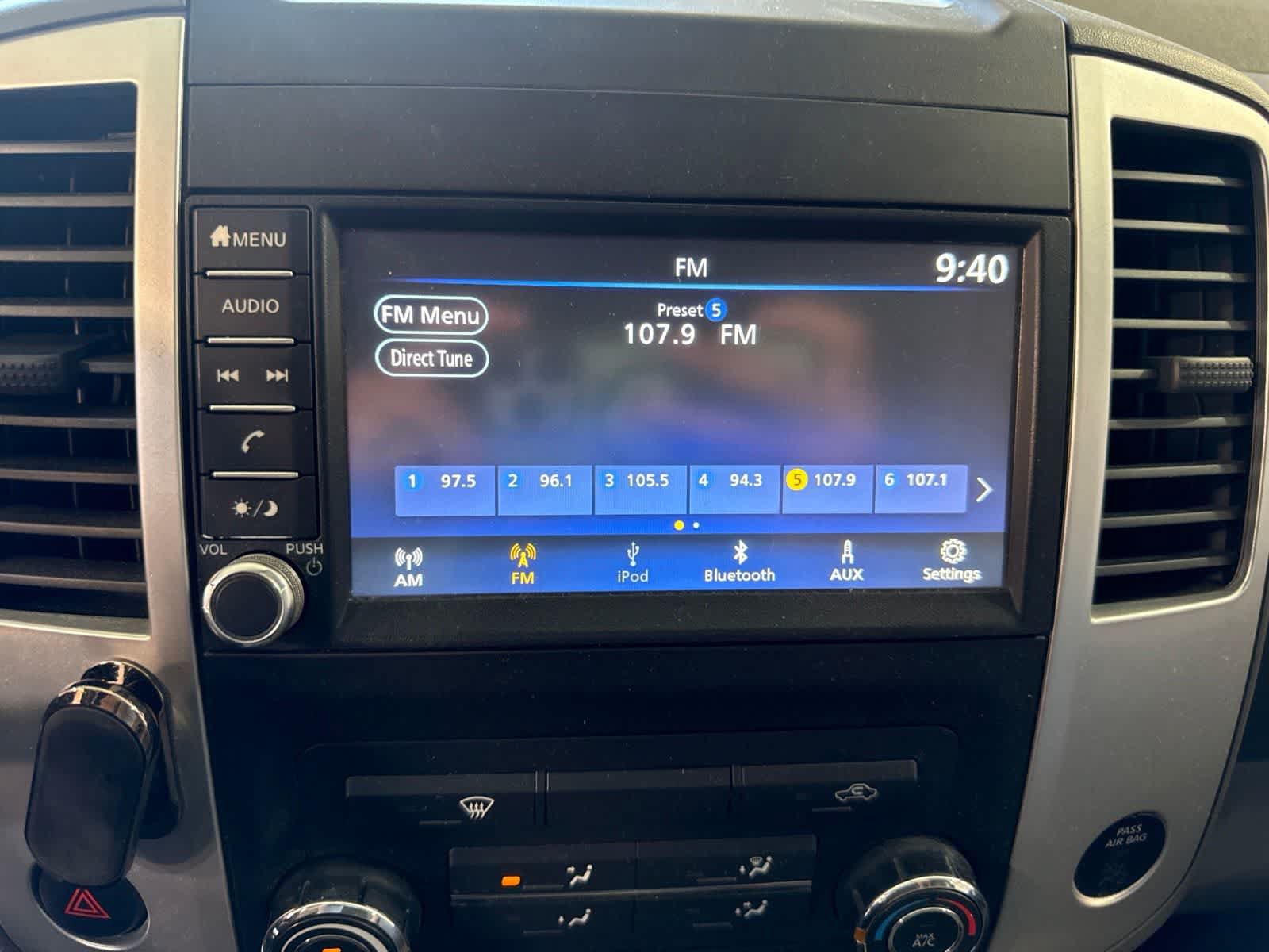 Used 2020 Nissan Frontier SV AWD/4WD image 25