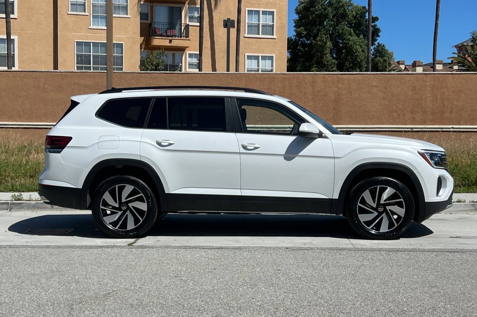 New 2026 Volkswagen Atlas SE AWD/4WD image 3