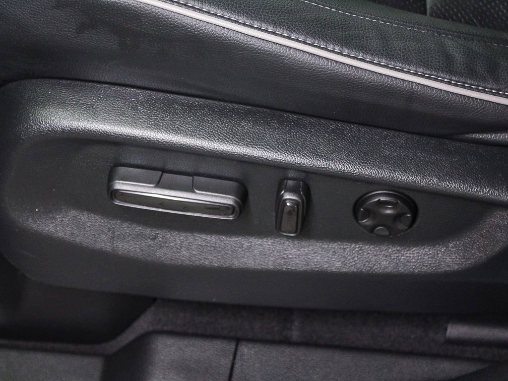 Used 2023 Honda Odyssey Elite image 22