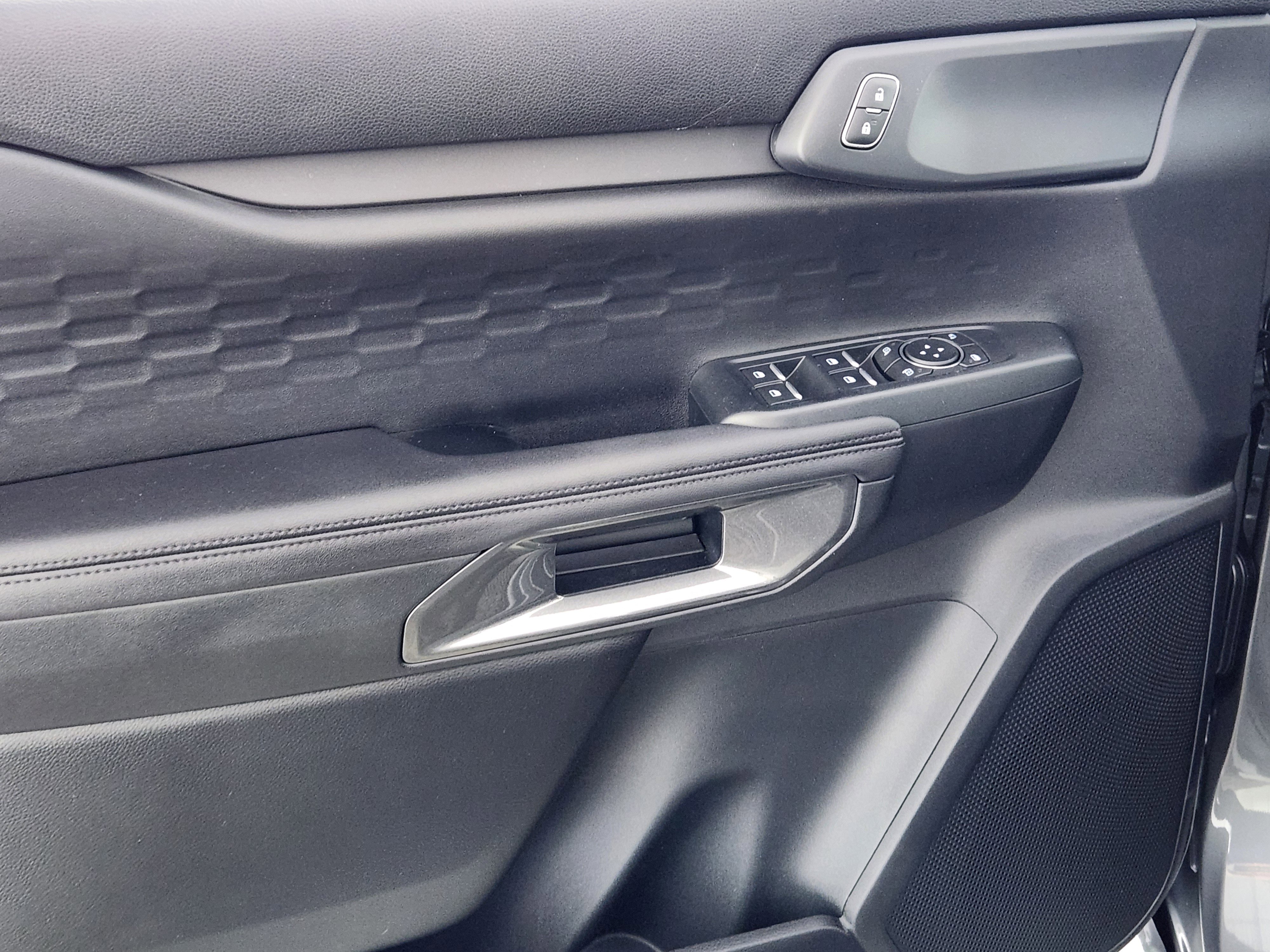 New 2025 Ford Ranger XLT w/ FX4 Off-Road Package image 13