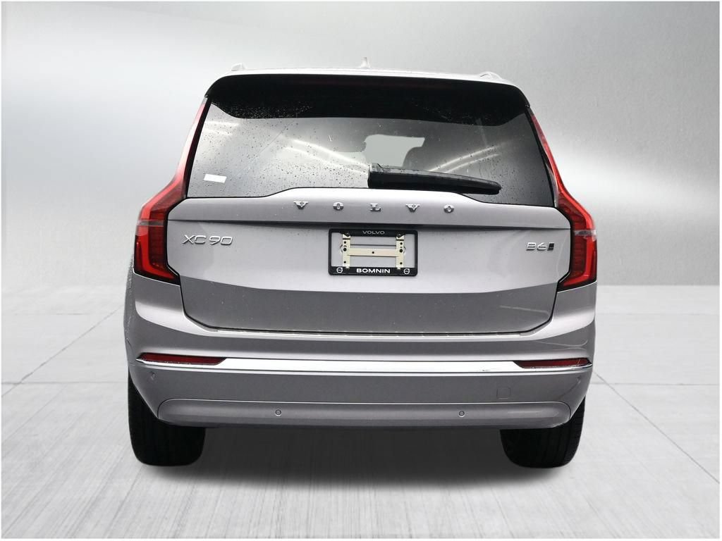 New 2026 Volvo XC90 B6 Plus w/ Protection Package Premier AWD/4WD image 4