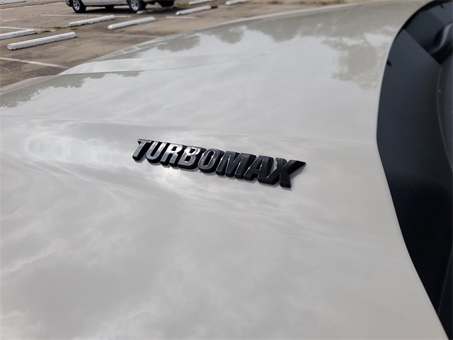 New 2026 Chevrolet Silverado 1500 Custom w/ LPO, Dark Essentials Package image 9
