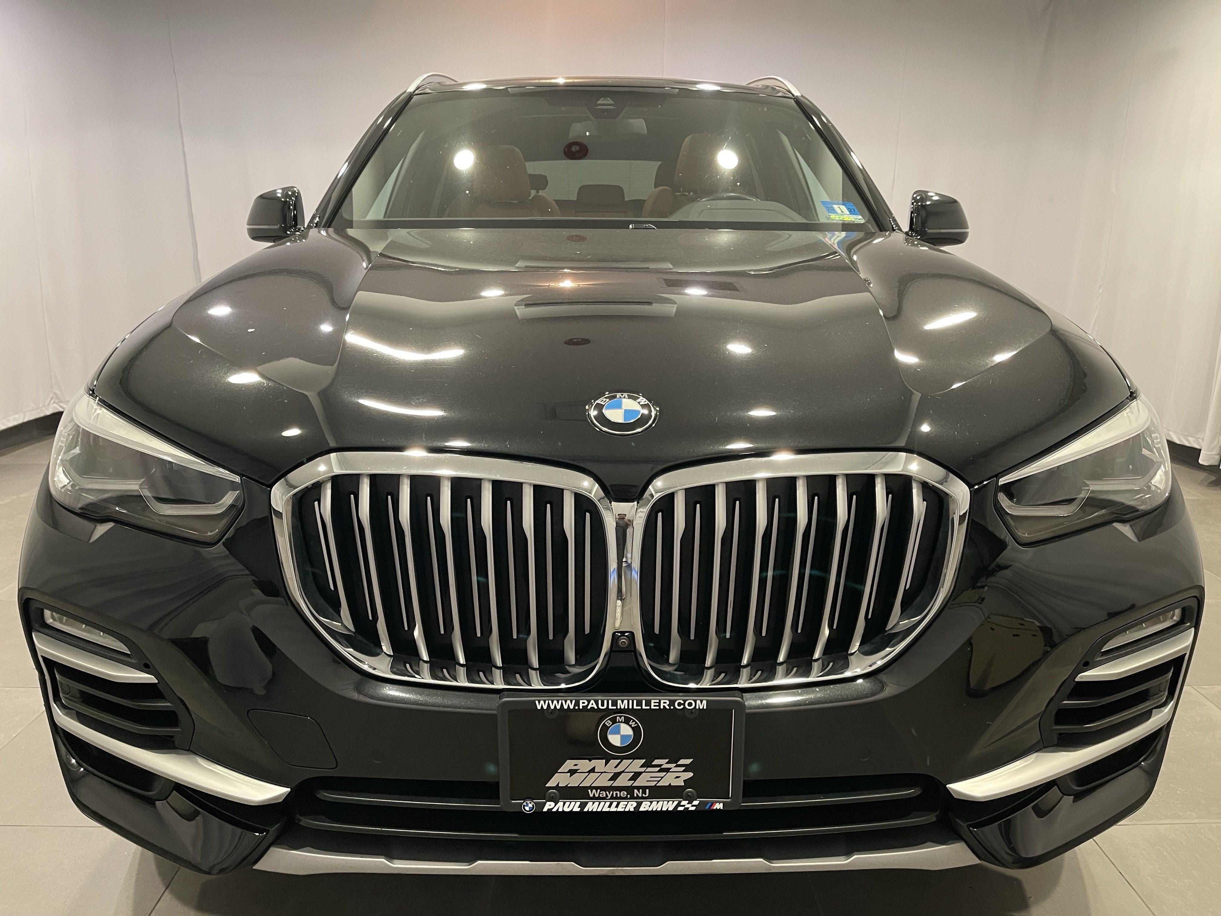 Used 2019 BMW X5 xDrive40i w/ Convenience Package AWD/4WD image 2