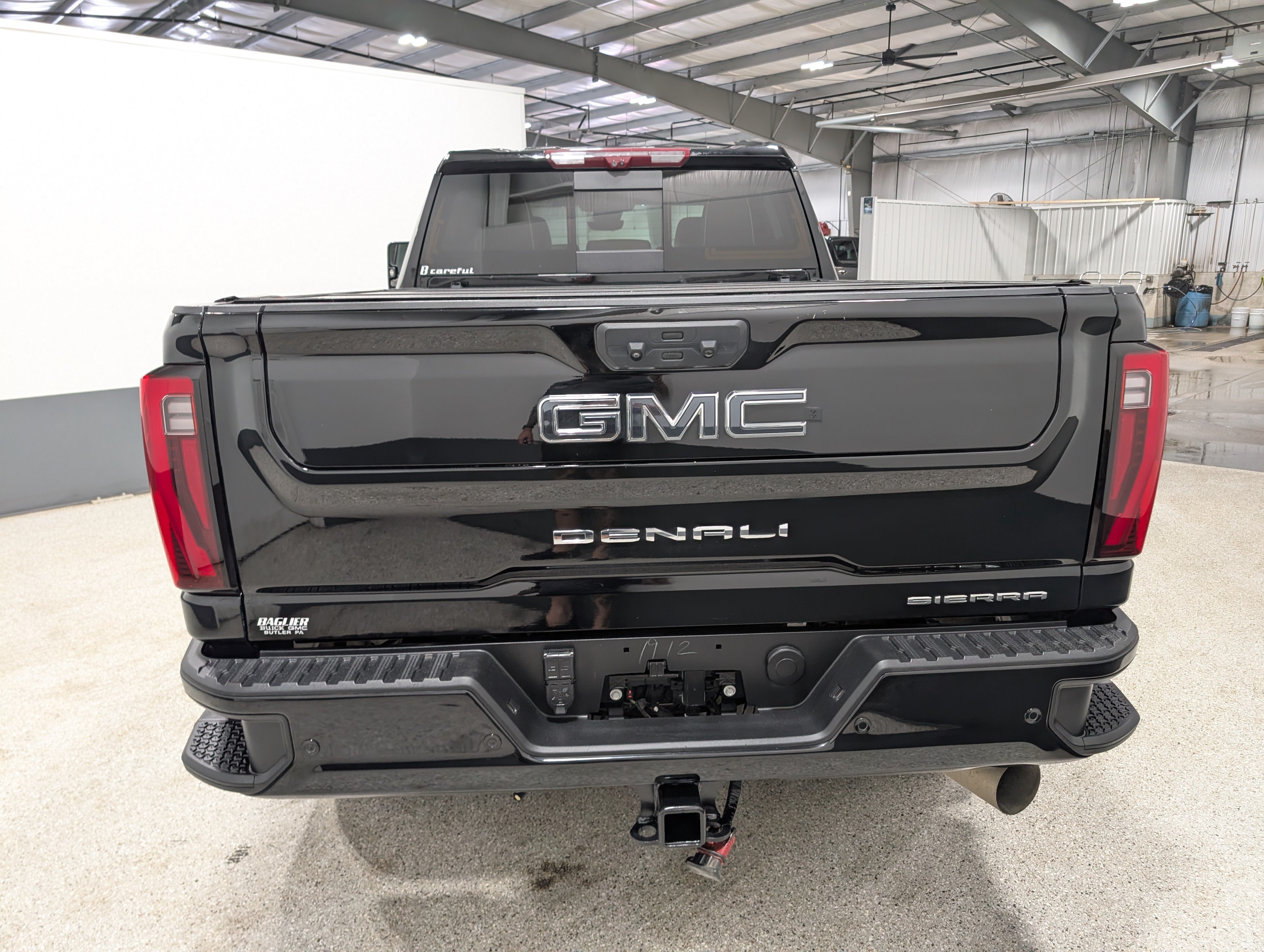 Used 2024 GMC Sierra 3500 Denali Ultimate AWD/4WD image 4