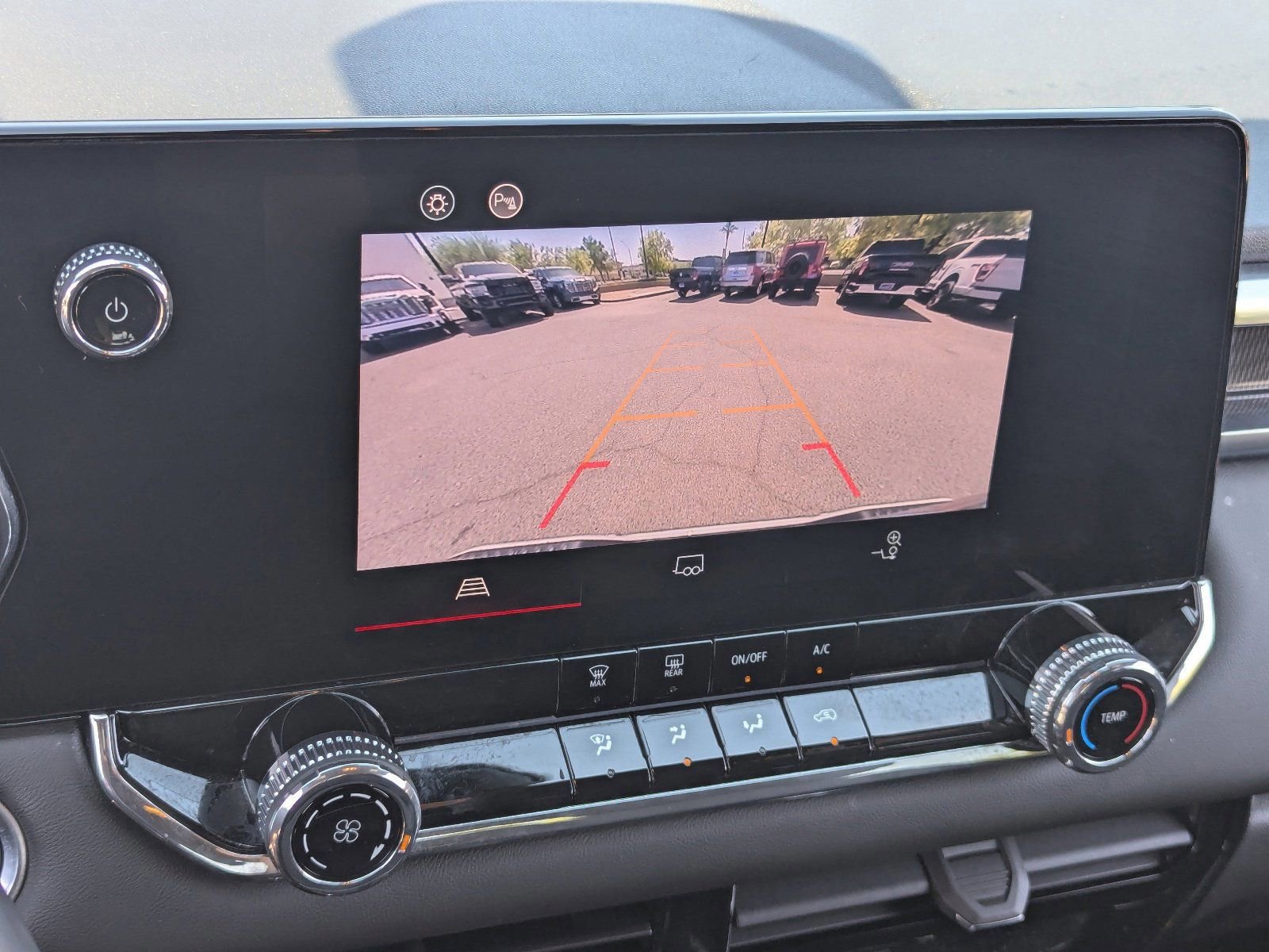 Used 2025 GMC Canyon Elevation image 28