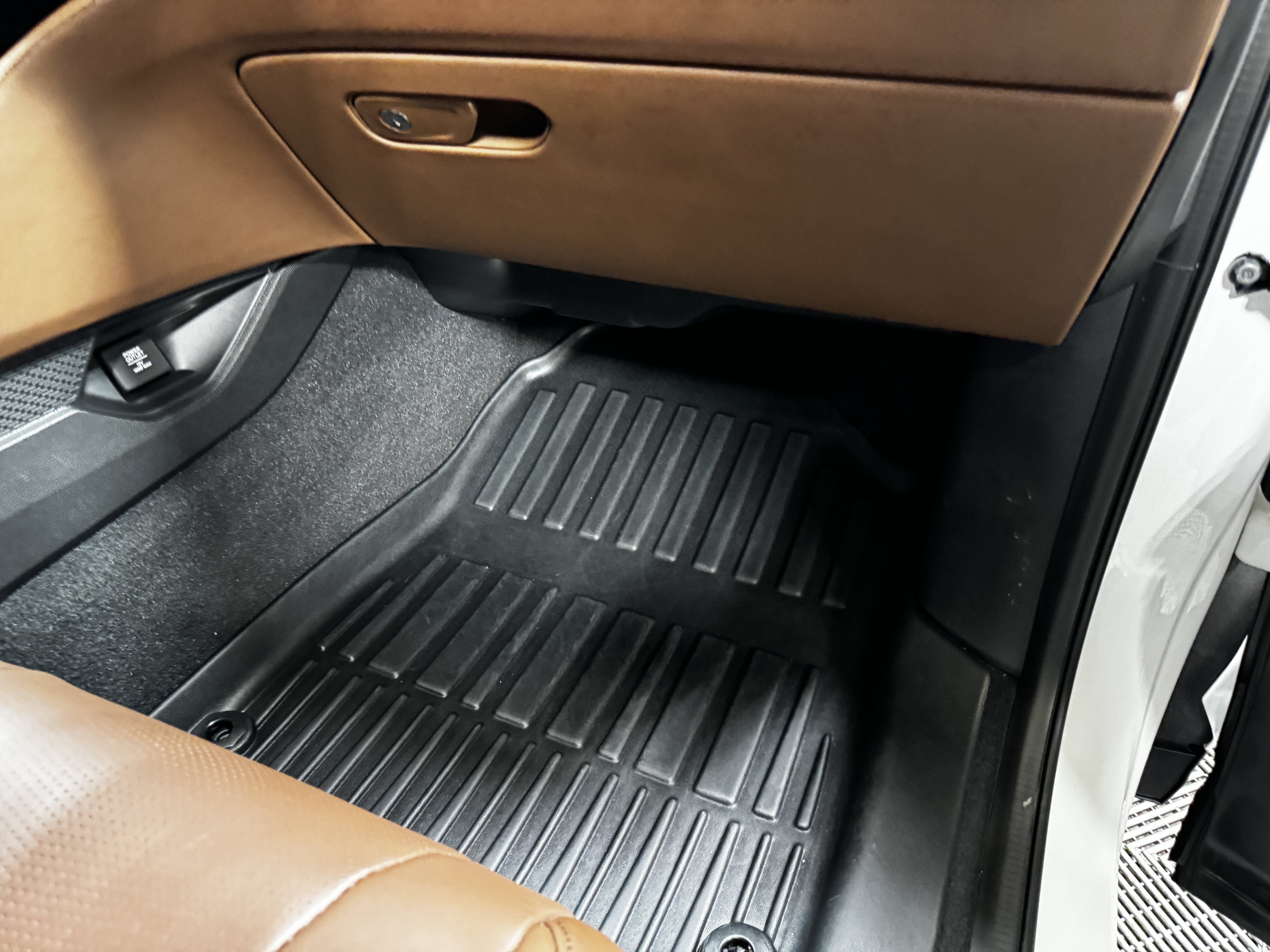 Certified 2025 Acura MDX w/ Technology Package FWD image 31