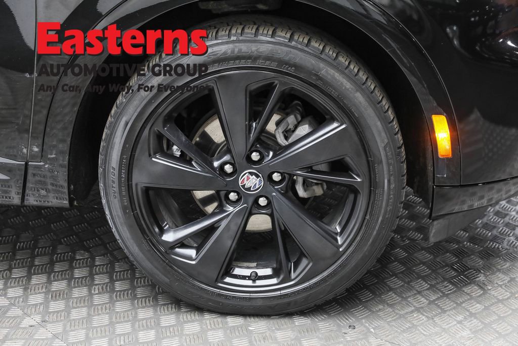 Used 2023 Buick Envision Essence w/ Sport Touring Package image 33