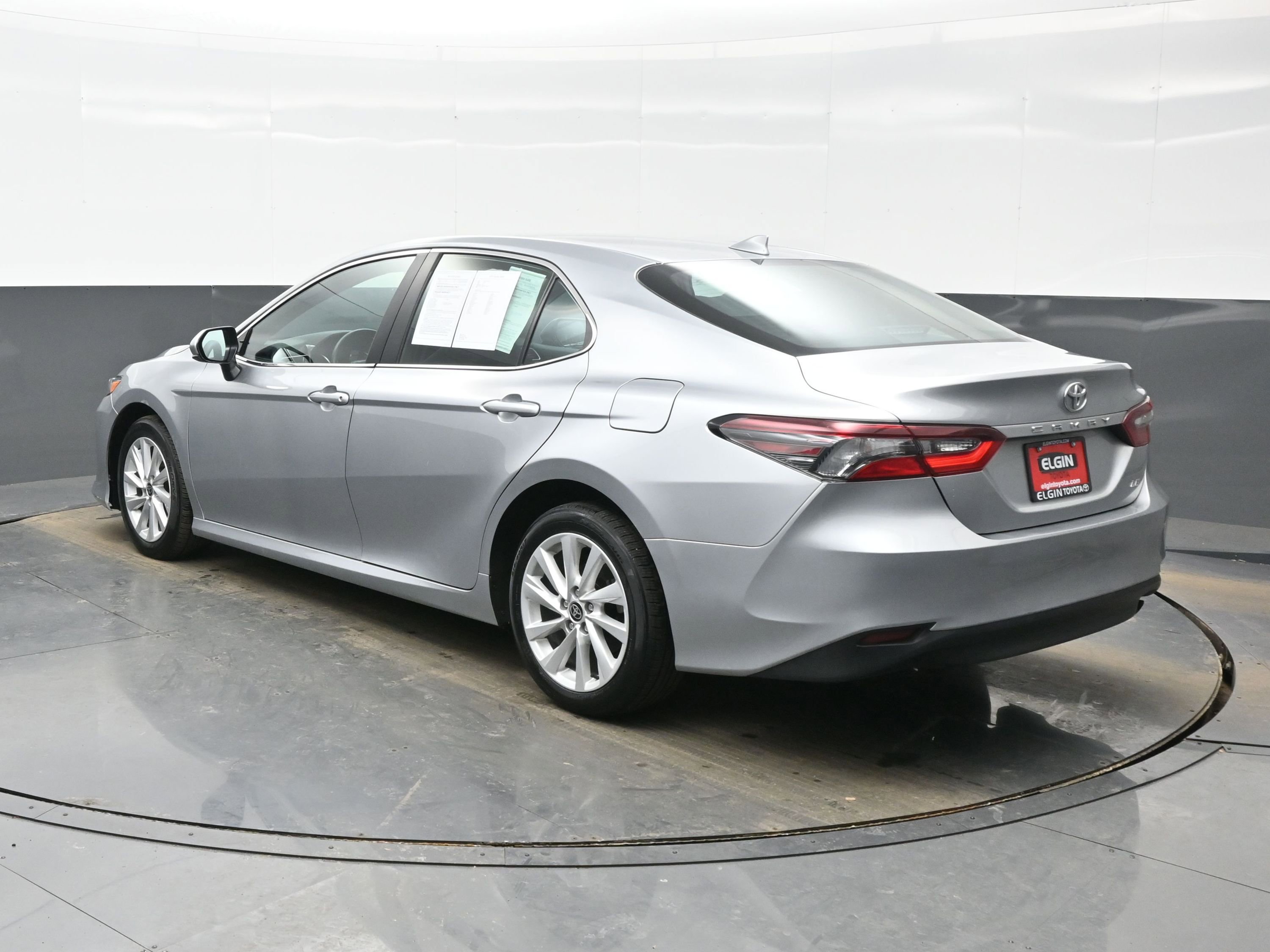 Used 2024 Toyota Camry LE image 4