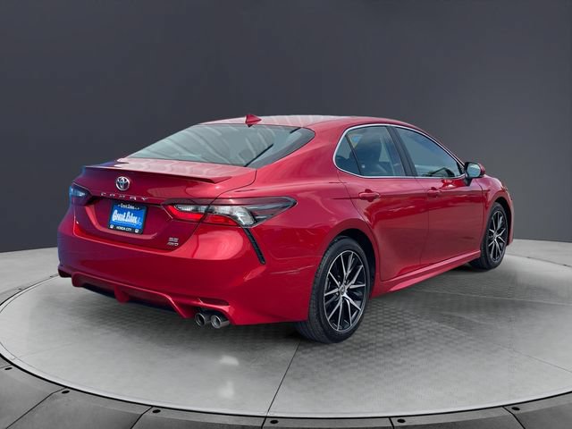 Used 2023 Toyota Camry SE AWD/4WD image 5