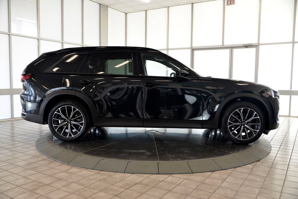 Certified 2025 MAZDA CX-70 Plug-In Hybrid w/ Premium Plus AWD/4WD image 9