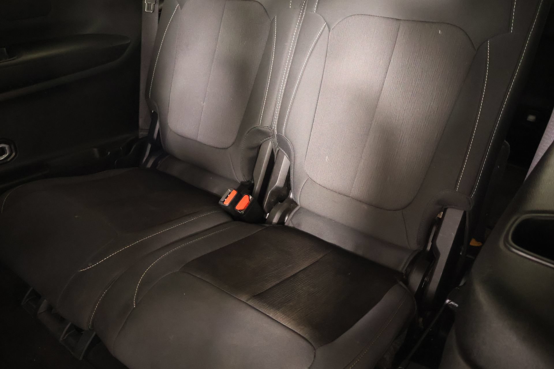 Used 2023 Jeep Grand Cherokee L Laredo AWD/4WD image 12