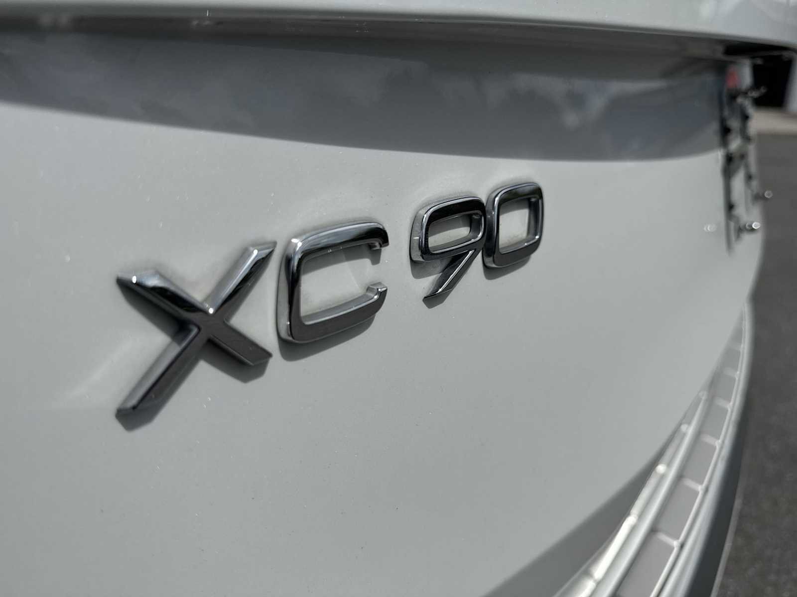 Used 2022 Volvo XC90 T8 Inscription image 11