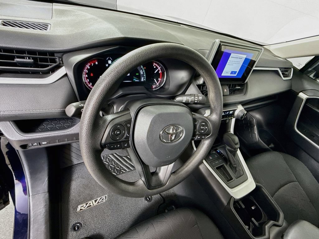 Certified 2025 Toyota RAV4 XLE w/ Convenience Package FWD image 10